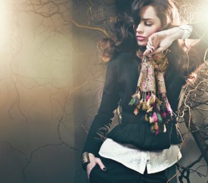 Noa-Noa Herbst 2012 (Quelle: NoaNoa.com) Noa-Noa´s Herbstkollektion 2012 ist romantisch und feminin.