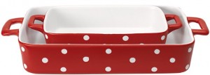 Das Auflaufform-Set ovedis10set04 von Greengate ist rot mit weißen Punkten. 
