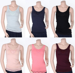 Top "Basic Heart" mit Herz-Stickerei von By Ti-Mo